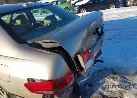 2004 Honda Accord 3.0 Ex z USA, uszkodzony, nr VIN 1HGCM66564A011416